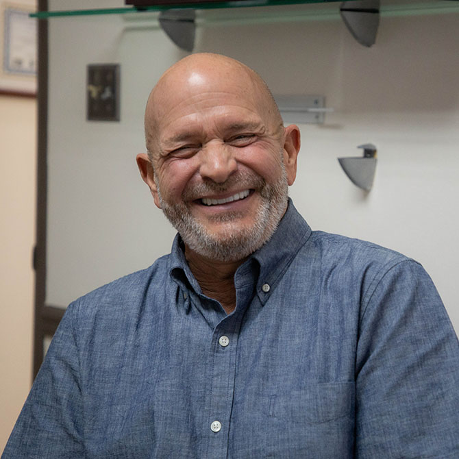 Bring Back Your Healthy Smile With a Restorative Dentist in Fort Lauderdale